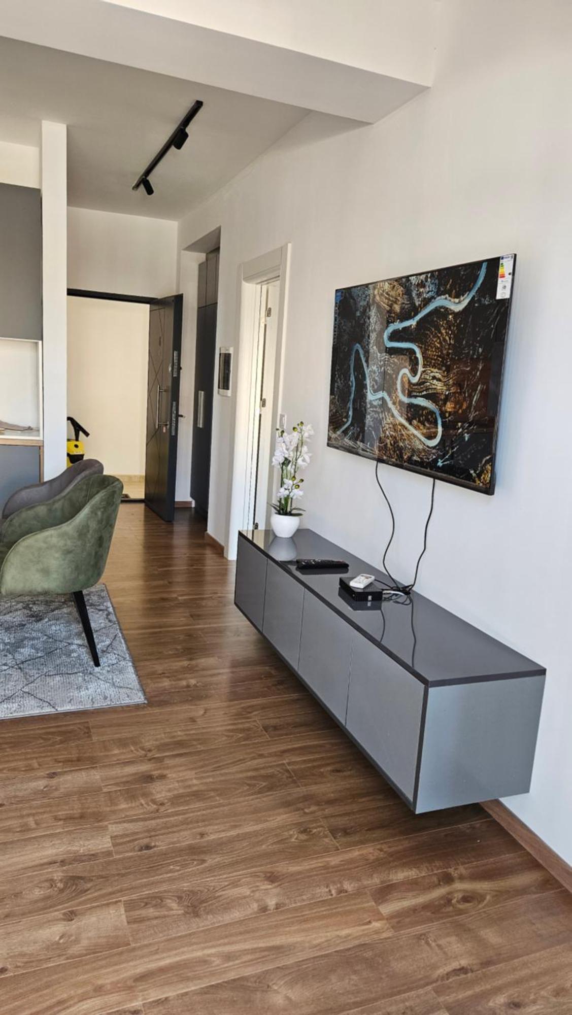 Podgorica Apartments Planet Ngoại thất bức ảnh