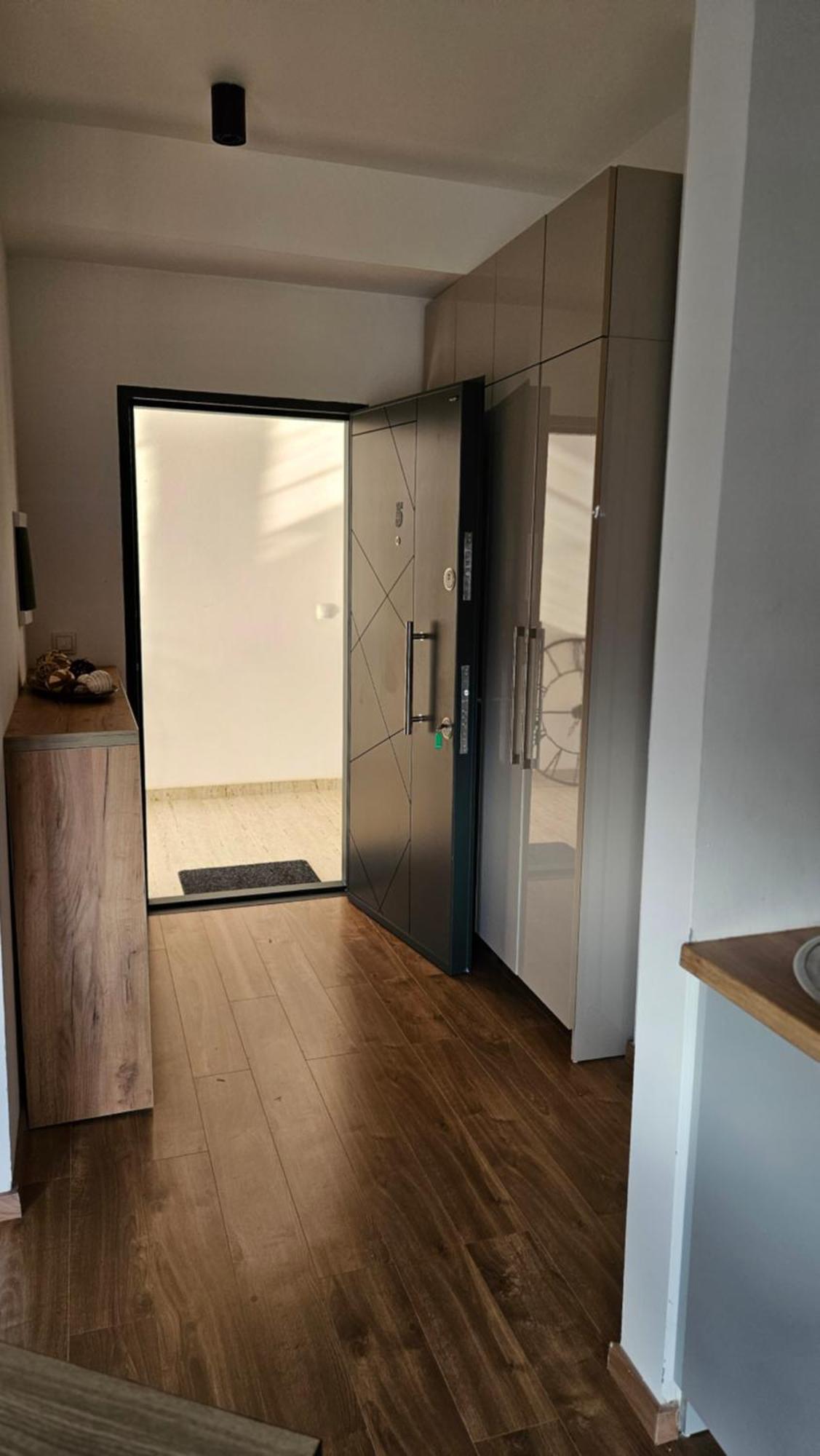 Podgorica Apartments Planet Ngoại thất bức ảnh