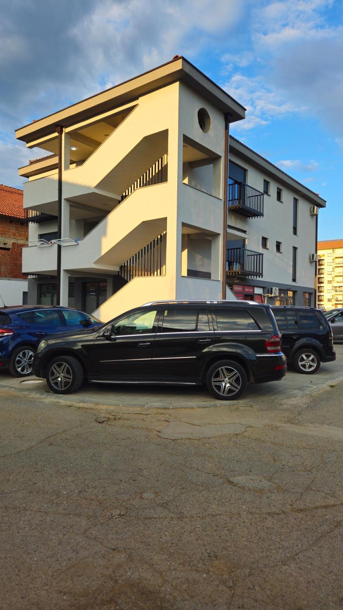 Podgorica Apartments Planet Ngoại thất bức ảnh