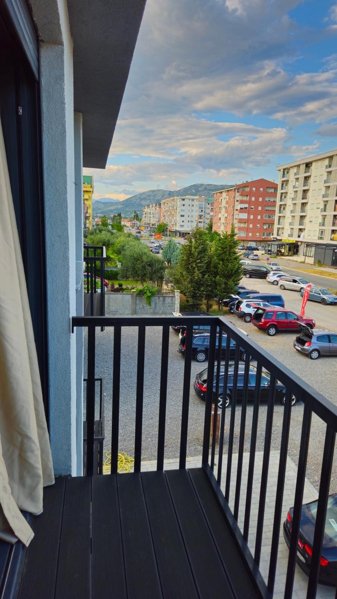 Podgorica Apartments Planet Ngoại thất bức ảnh