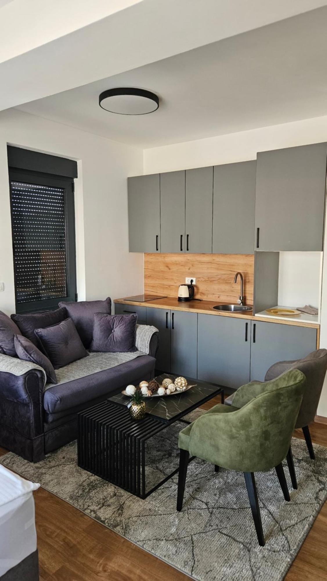 Podgorica Apartments Planet Ngoại thất bức ảnh
